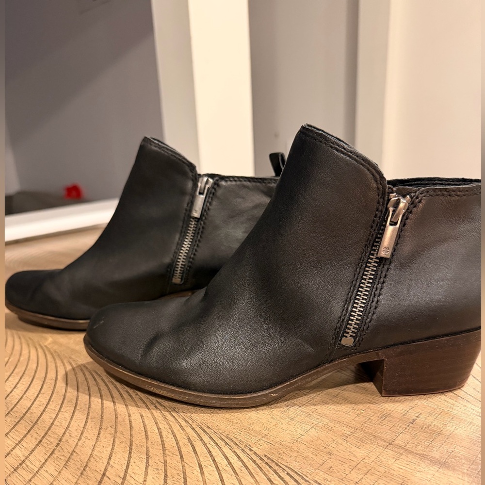 Lucky Brand Black Leather Ankle Booties – Side Zip Low Heel Boot Size 8.5